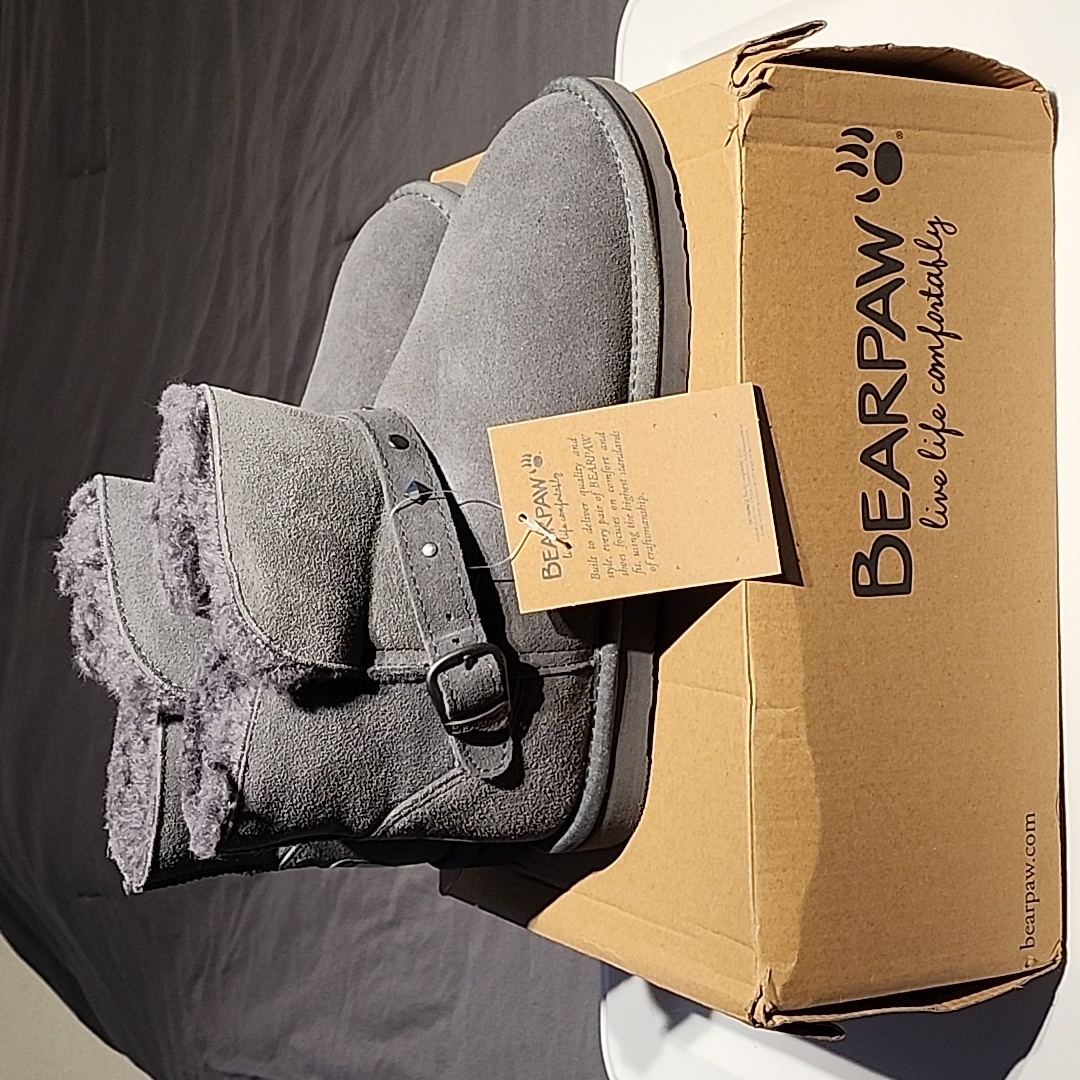 Bearpaw New In Box Bearpaw New In Box